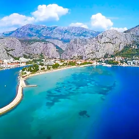 Hotel Azra