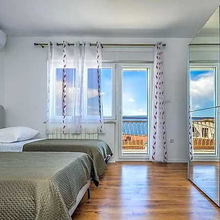 Aparthotel Azra